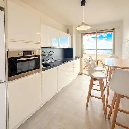 Apartmán Pointe Croisette Spacious 1-bedroom Overlooking Port Moure Rouge Id1209