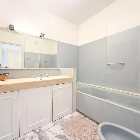 Pointe Croisette Spacious 1-bedroom Overlooking Port Moure Rouge Id1209 Apartmán Cannes